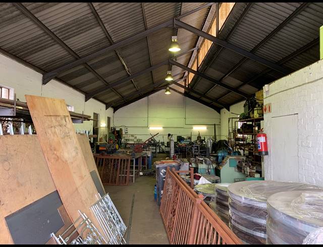 239M² FACTORY FOR SALE IN ELSIES RIVER INDUSTRIAL